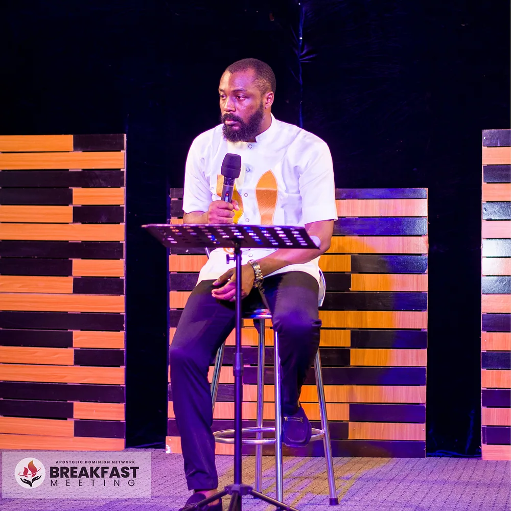 Pastor Osazee Samson Festus preaching